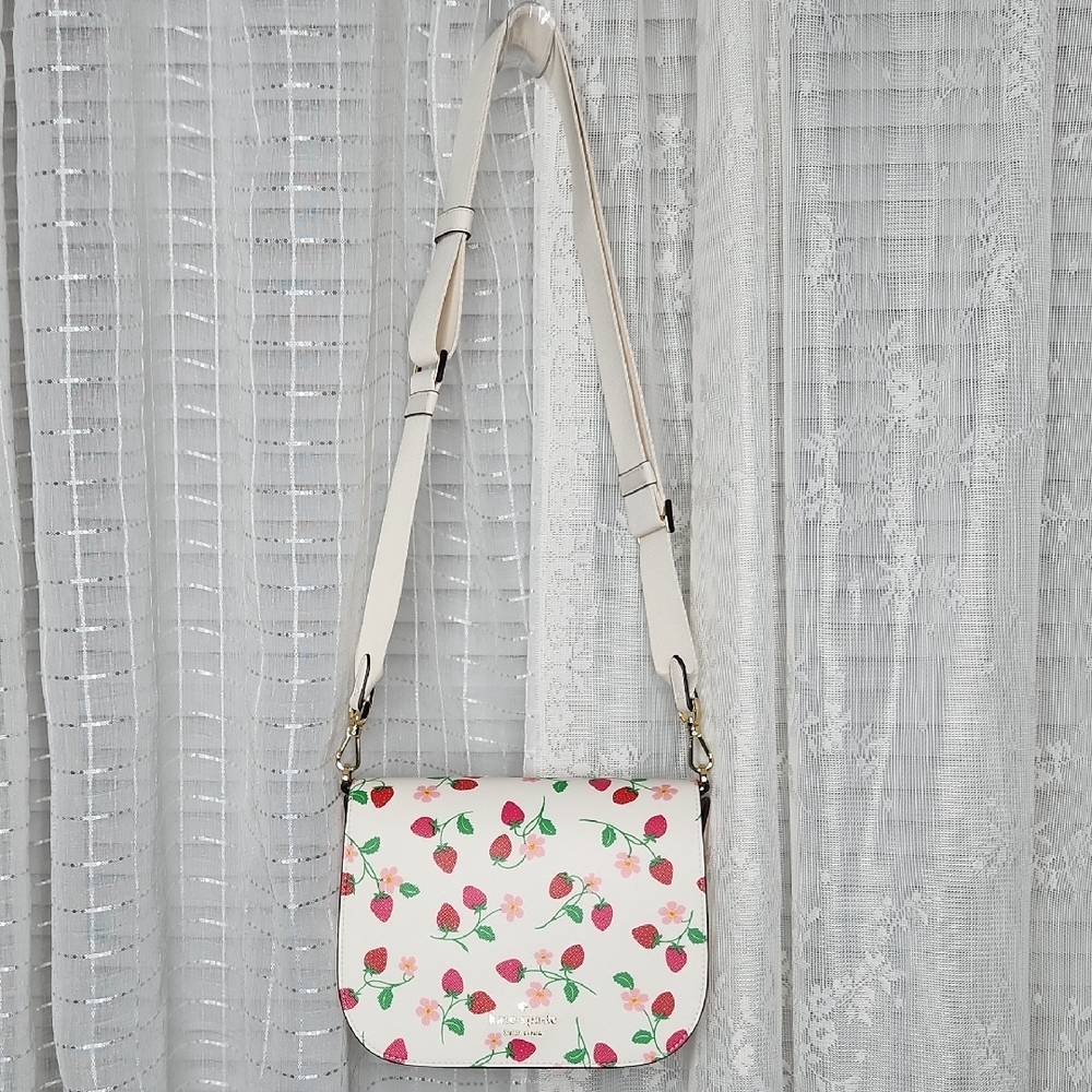NWT Kate Spade White Madison Strawberry Vine Saddle Crossbody Bag
